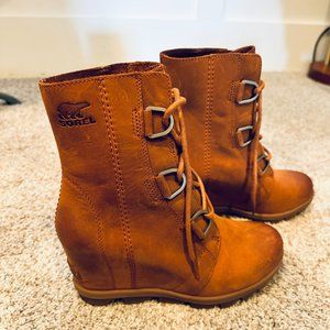 SOREL Joan of Arctic Wedge II | Size 6.5 | Color Iced Tea